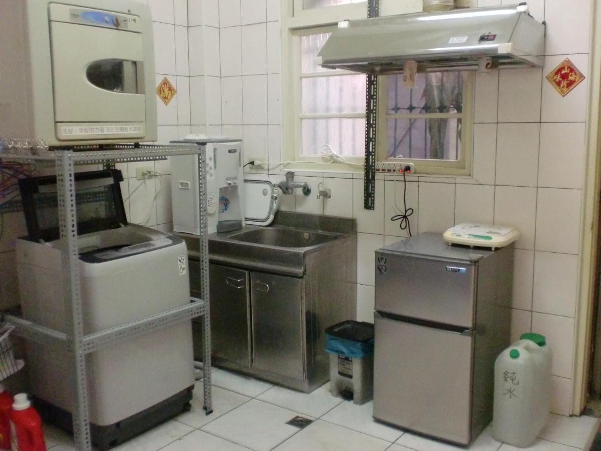 Add Hostel Чжанхуа Экстерьер фото